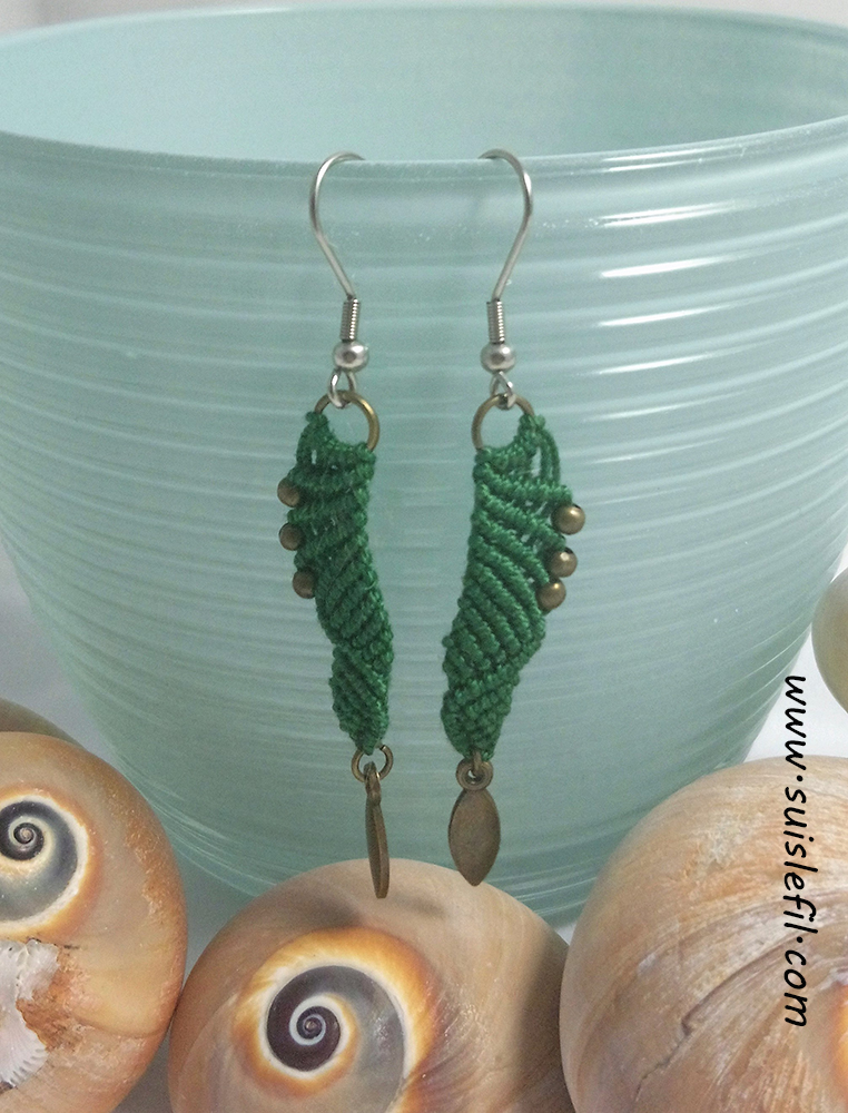 forest green macrame earrings