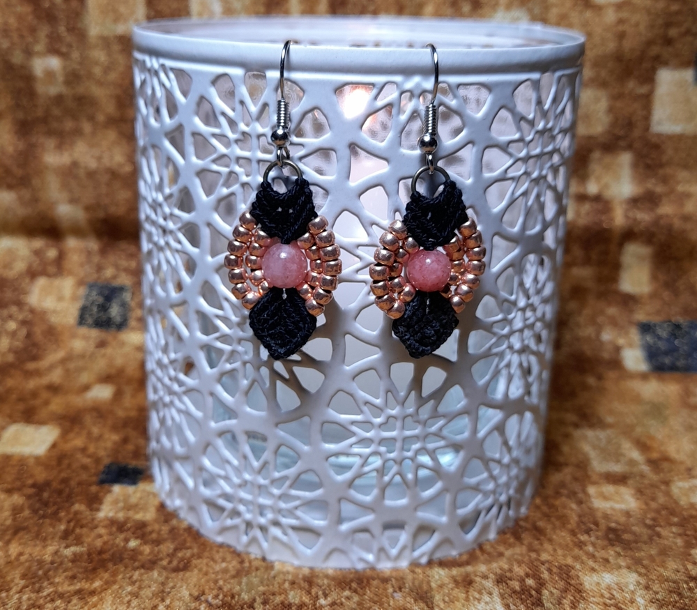 Black macramé earrings with pink jade and Miyuki beads